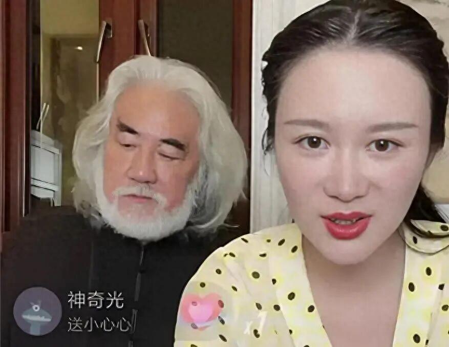 kaiyun·(中国)官方网站-妻子嫌他“一股老年味”,73岁张纪中刮掉蓄了30年的胡子!